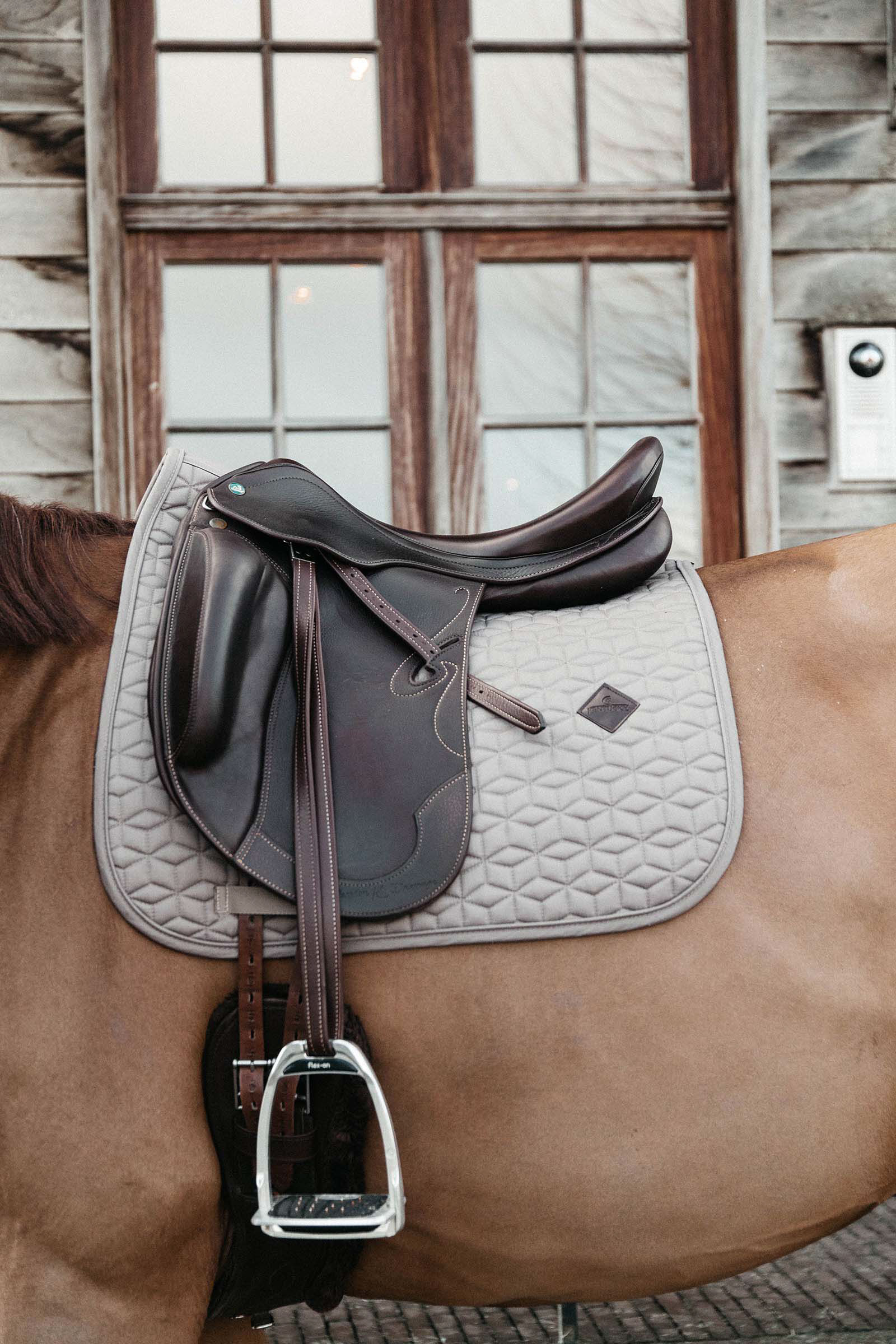 Sac a main store forme selle de cheval