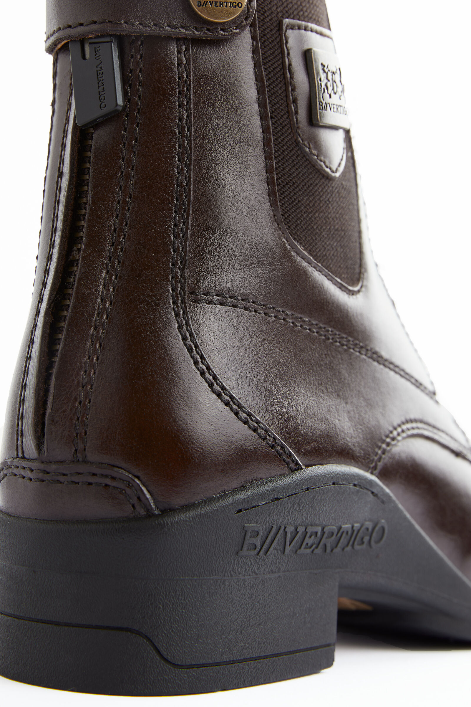 Bottes femme lacets devant 2025