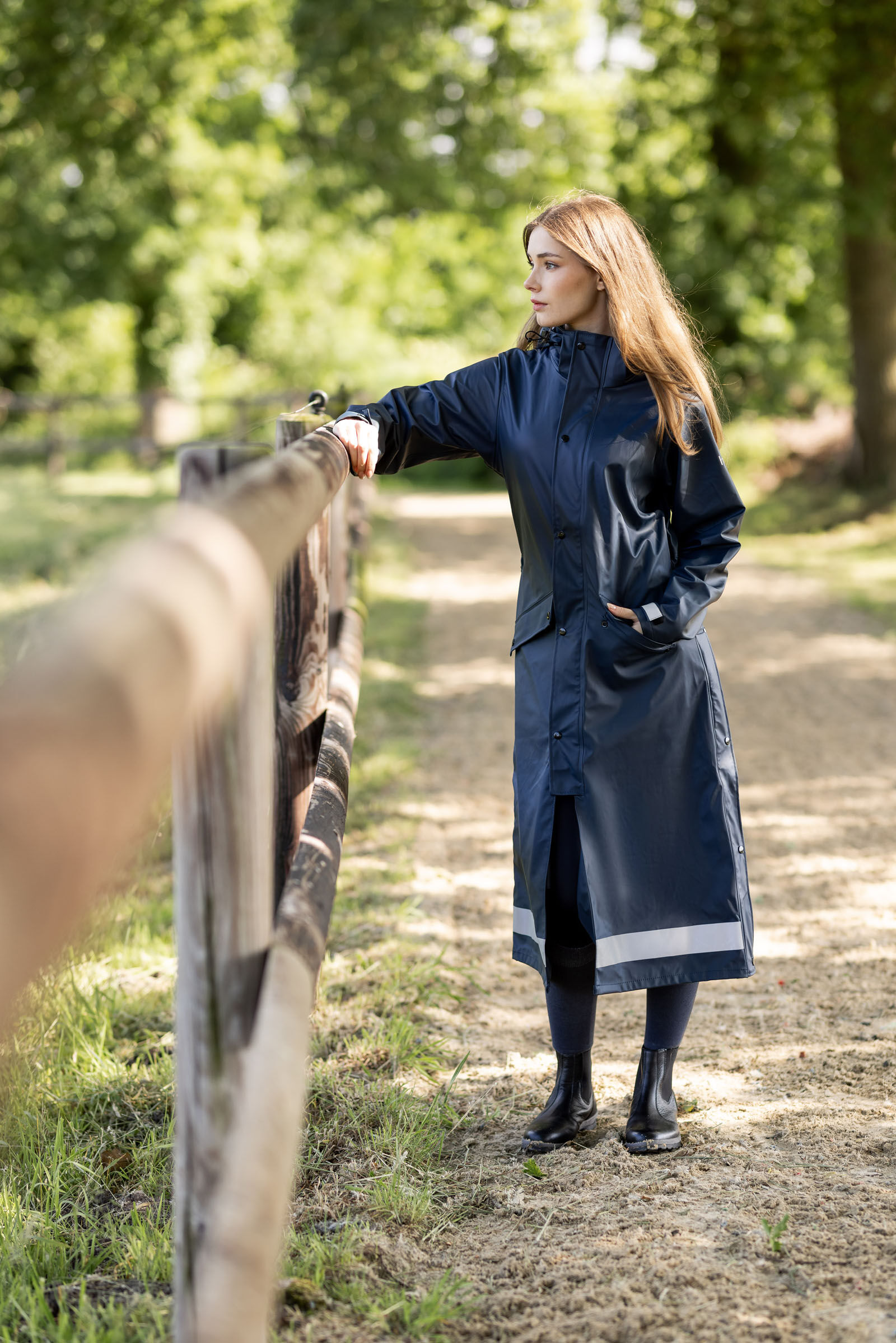 Commandez en ligne Impermeable Horze Hazel Femme Long impermeable avec fentes horze